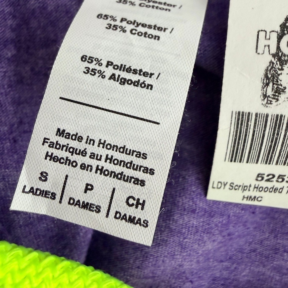 Hooters Chicago Purple Long Sleeve Hoodie Logo Graphic NWT Size Small - Picture 9 of 9